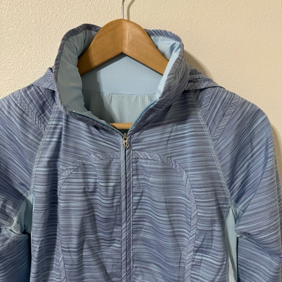 Lululemon Run: Make A Break Jacket Twisted Stripe Caspian Blue / Caspian Blue-6 - Picture 4 of 14